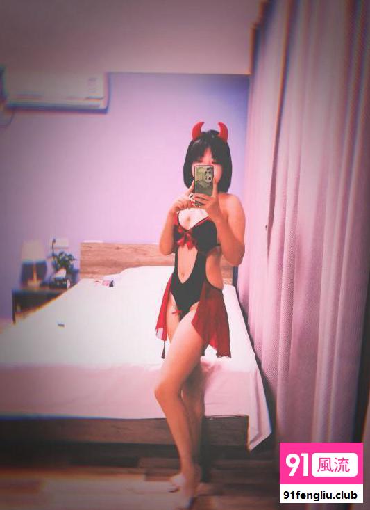 姑苏性感舌吻小骚妹